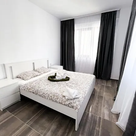 Perla Marii Mamaia Nord アパート ナボダリ